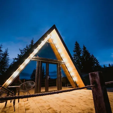 La Koltau A-frame 캠프장 Mărişel